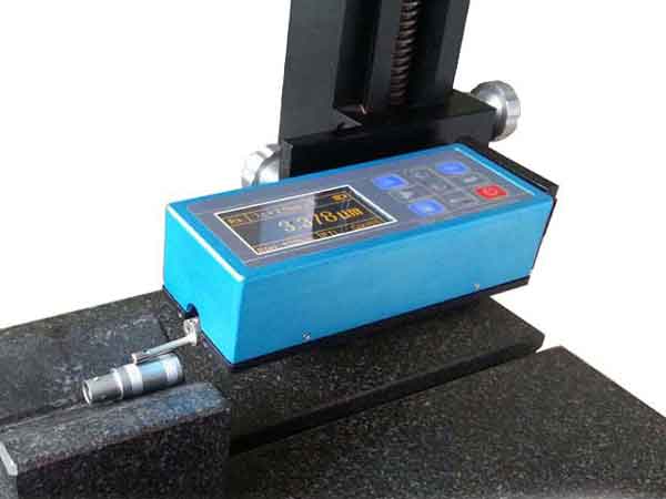 SR210 Surface Roughness Tester